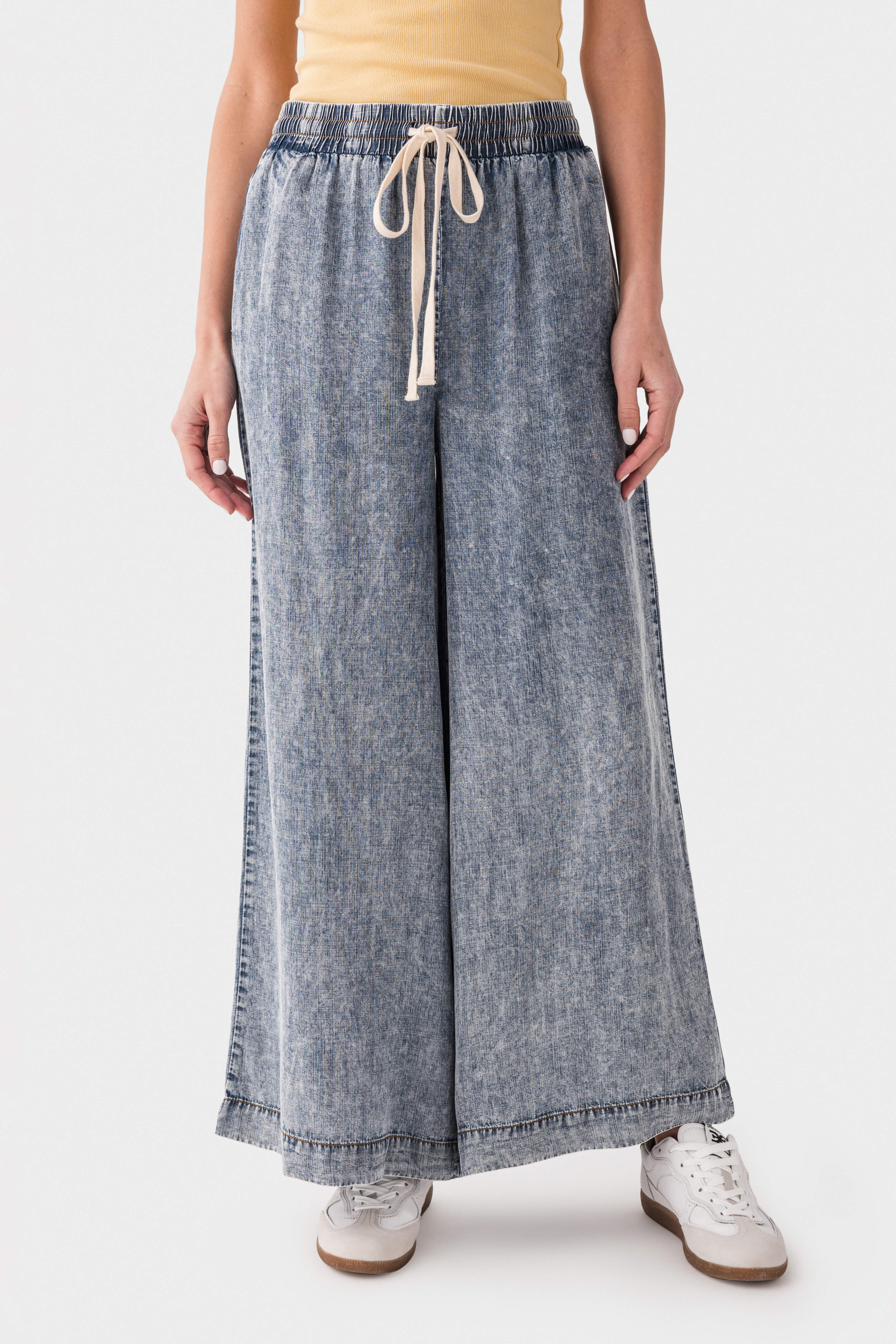 Eesome Mineral Washed Wideleg Pants